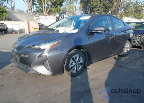 2017 Toyota Prius Four z USA, uszkodzony, nr VIN JTDKARFU7H3533865